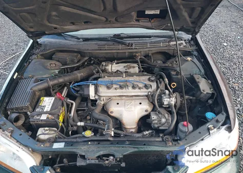 1999 Honda Accord Lx from USA, damaged, VIN 1HGCG5642XA123417